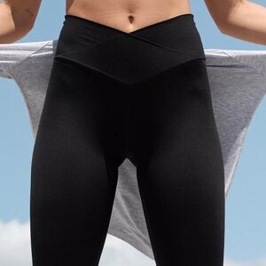OFFLINE By Aerie Real Me High Waisted Crossover Legging l Size M